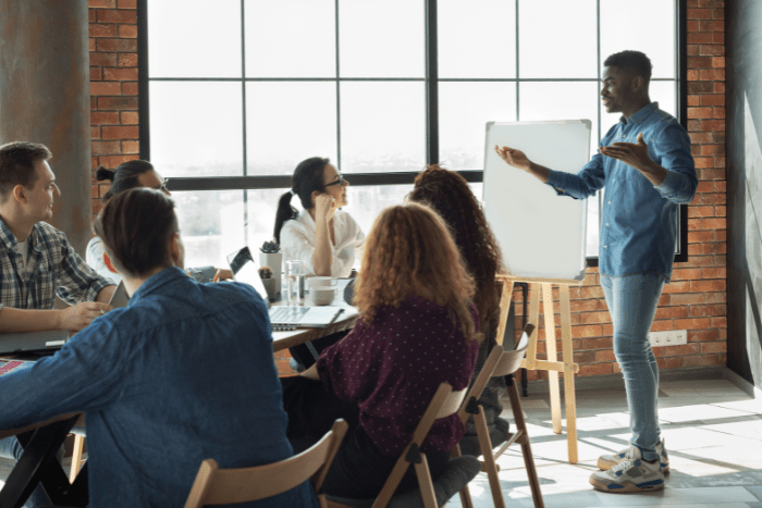 Seja um líder estratégico com uma comunicação assertiva